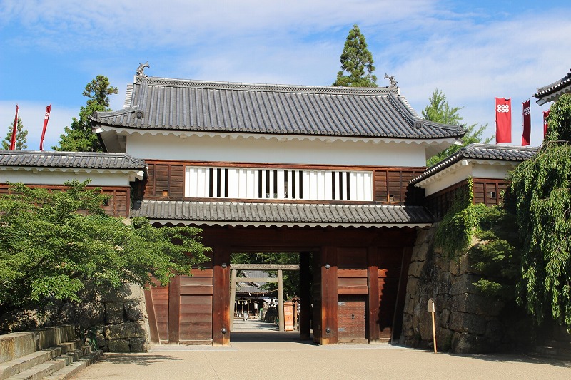 上田城の門